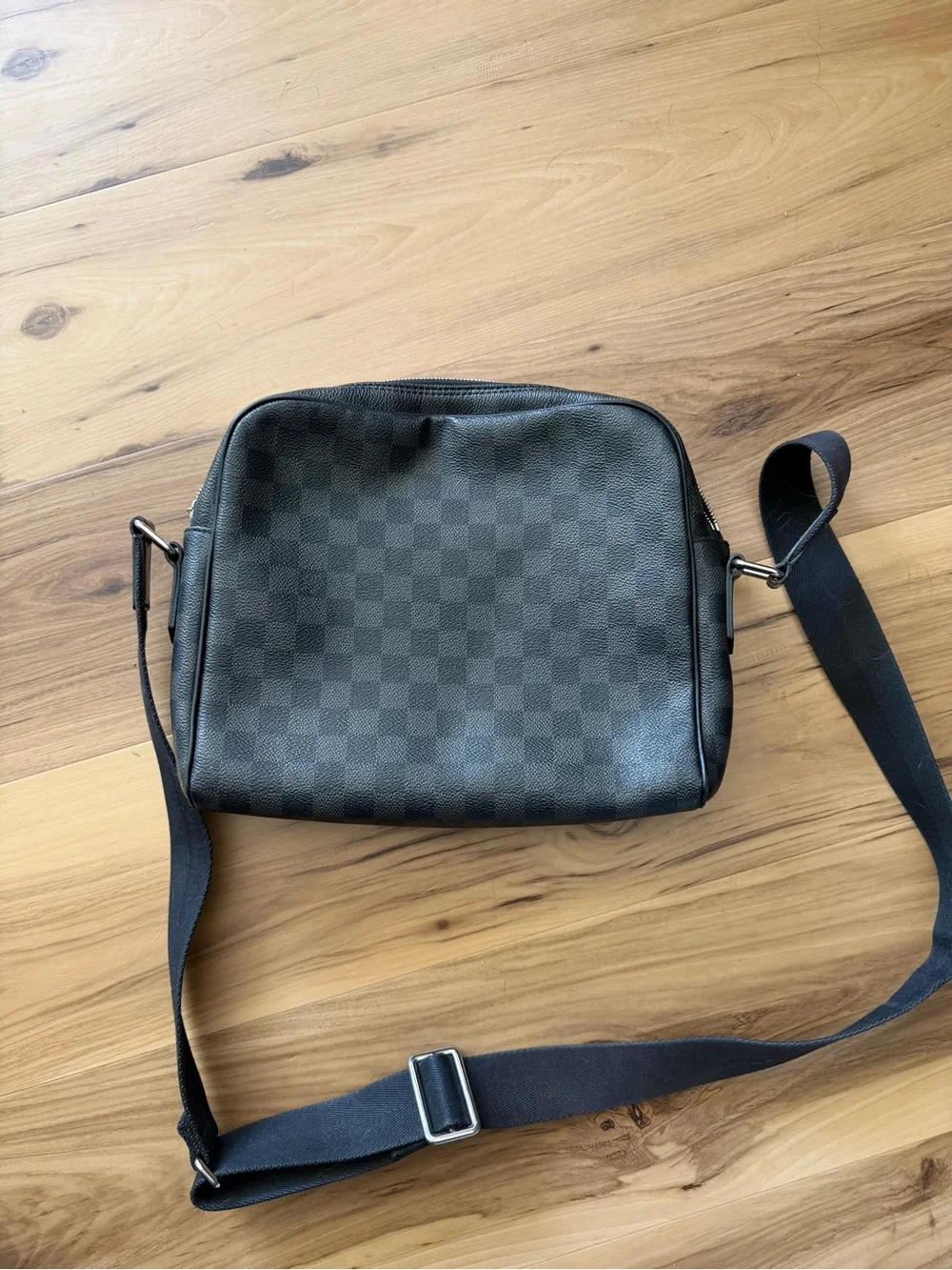 N/A louis vuitton